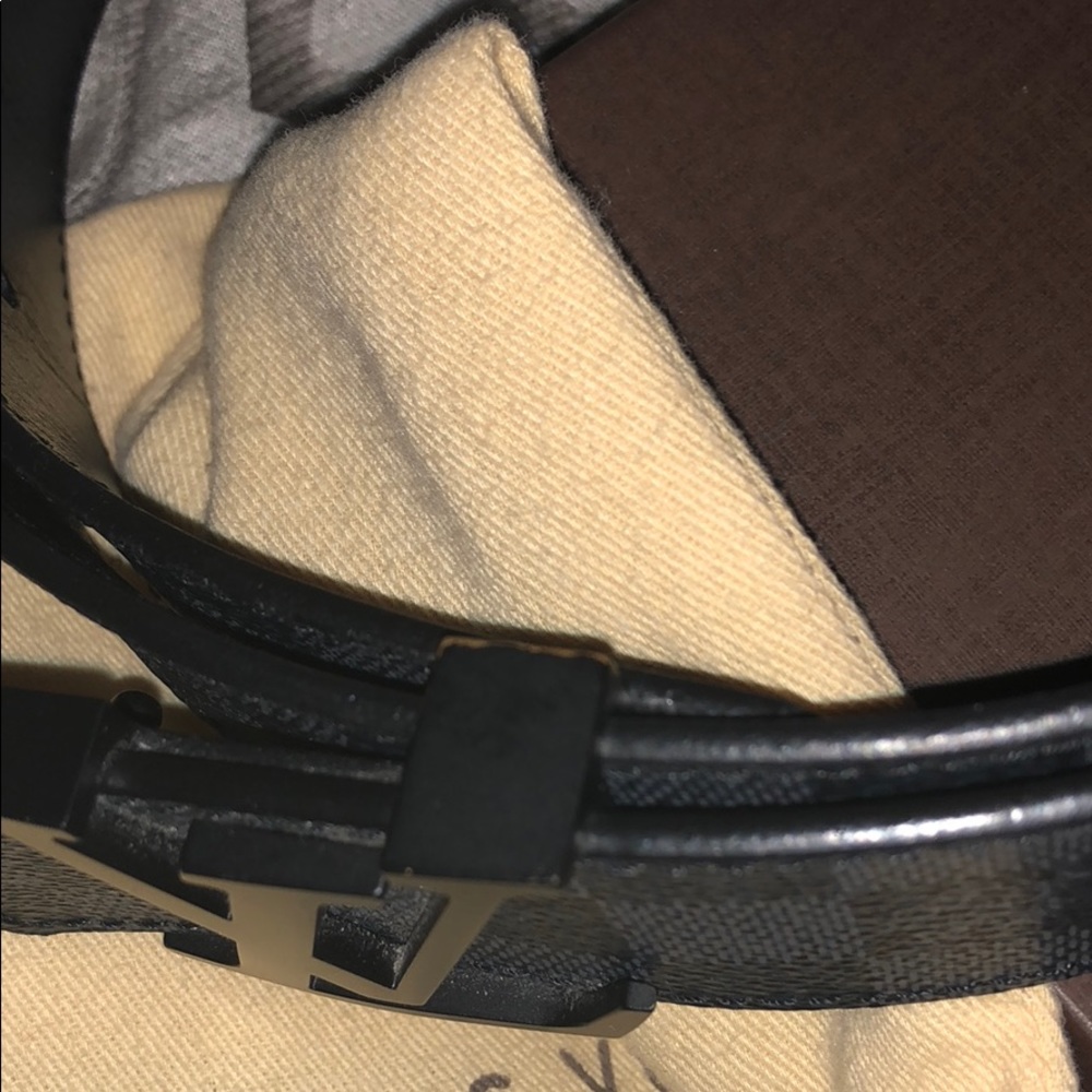 Louis Vuitton Mens Black Belt - Picture 3 of 5